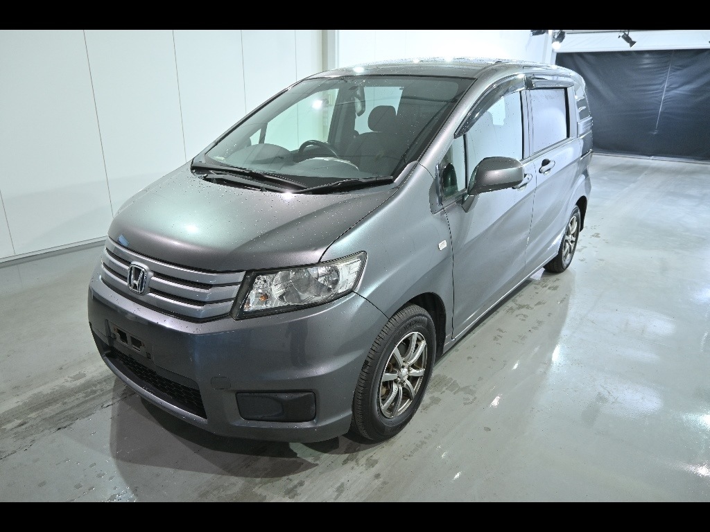 HONDA FREED SPIKE
