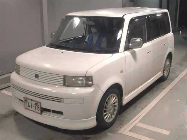 TOYOTA BB
