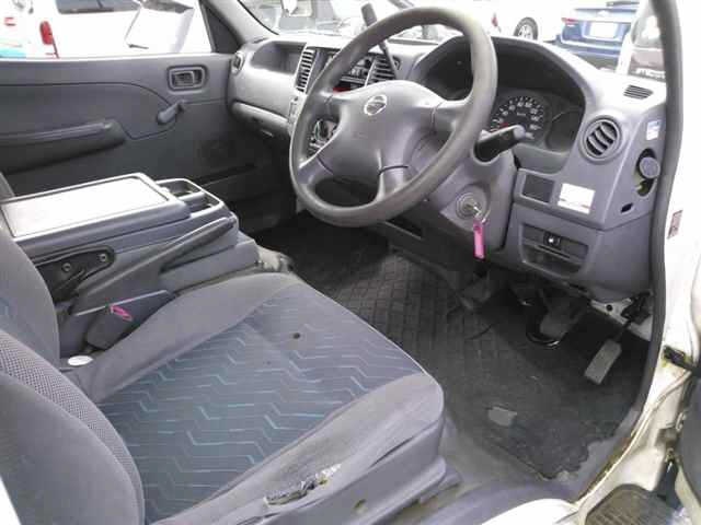 NISSAN CARAVAN