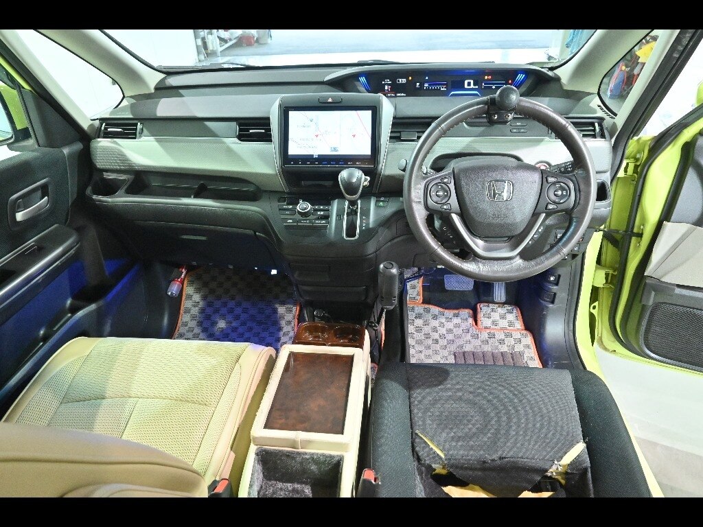 HONDA FREED+