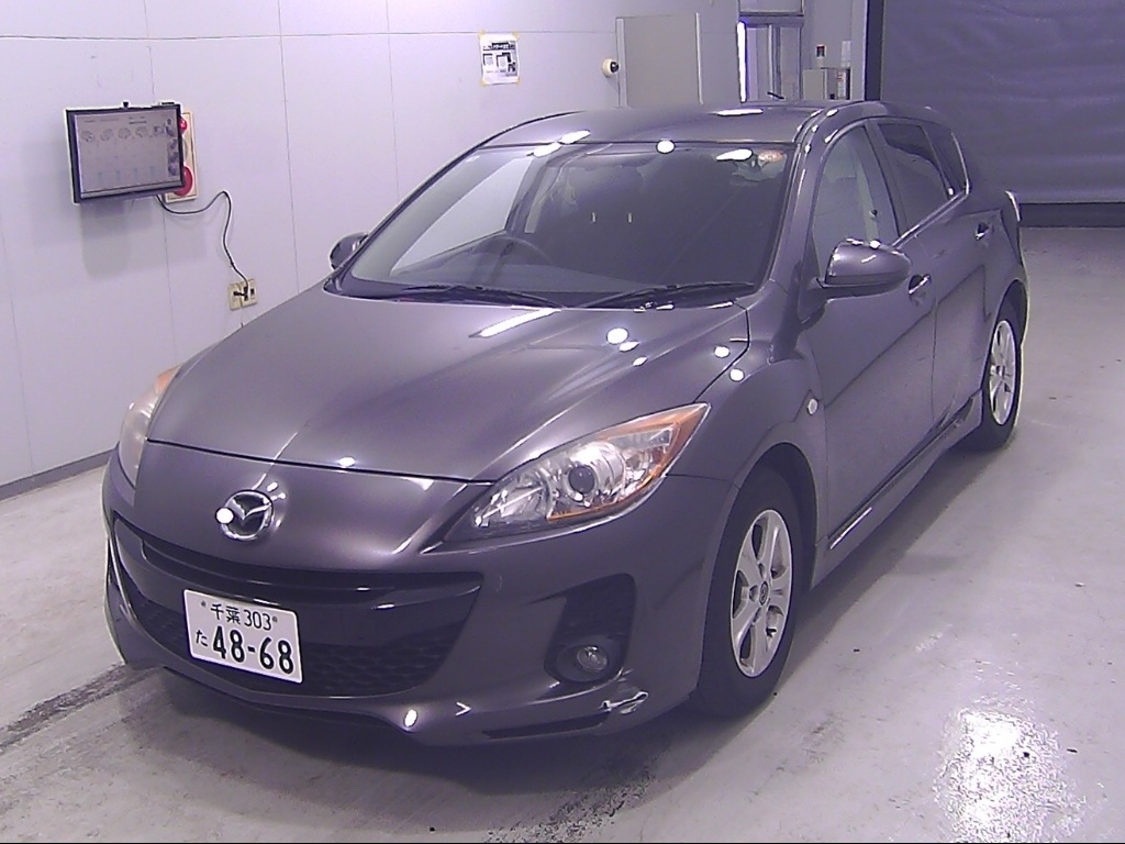 MAZDA AXELA