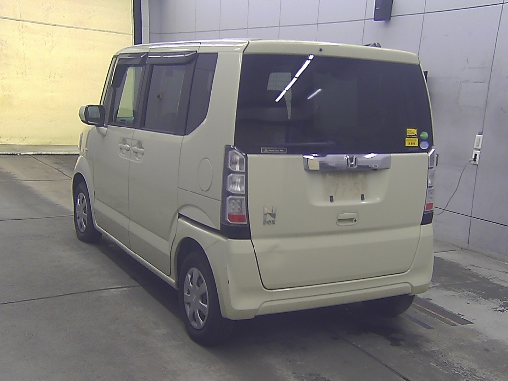 HONDA N-BOX