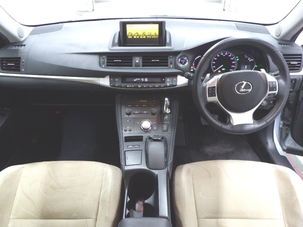 LEXUS CT200H