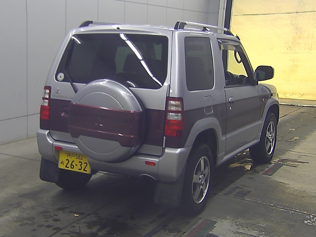 MITSUBISHI PAJERO MINI