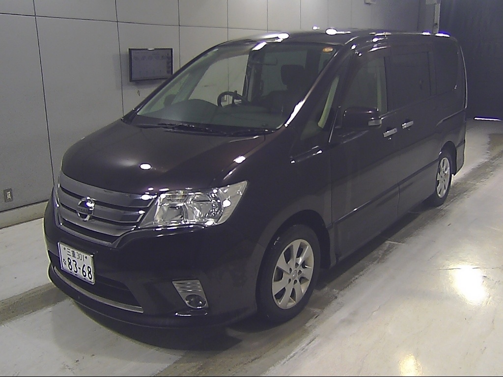 NISSAN SERENA