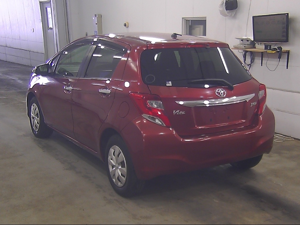 TOYOTA VITZ