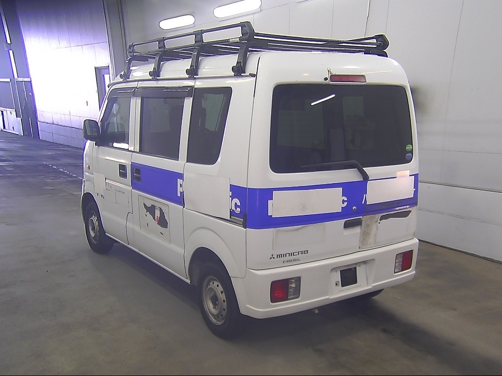 MITSUBISHI MINICAB