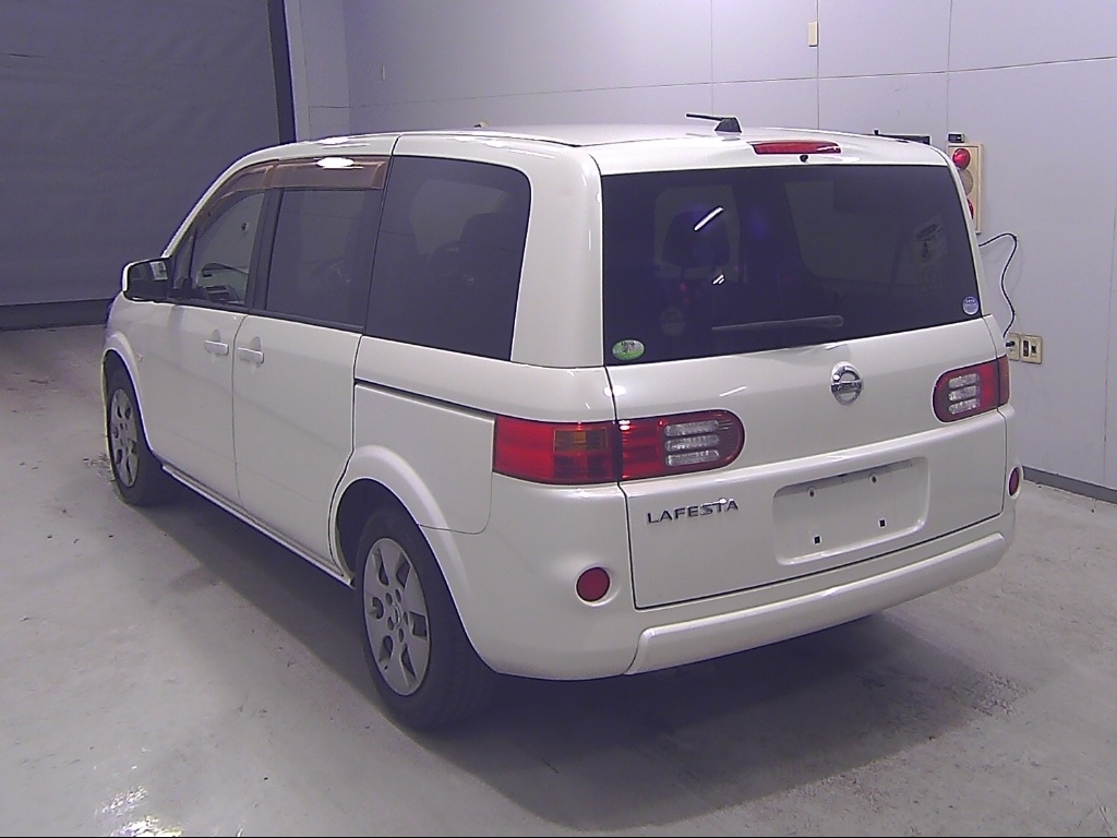 NISSAN LAFESTA