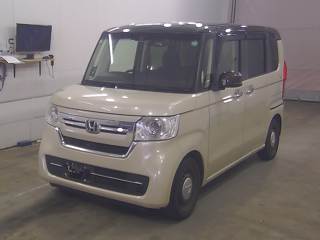 HONDA N-BOX