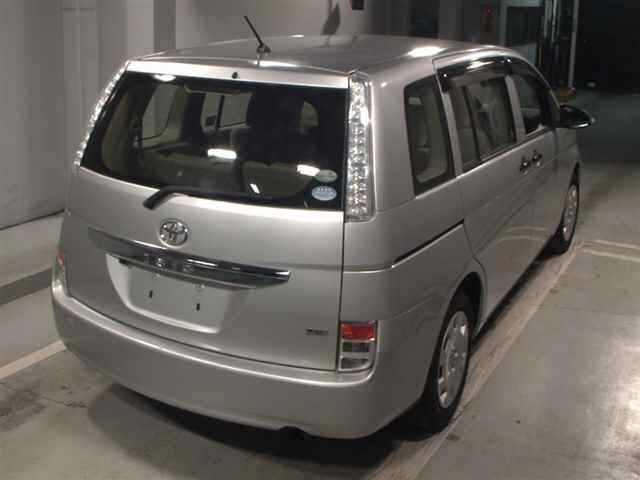 TOYOTA ISIS