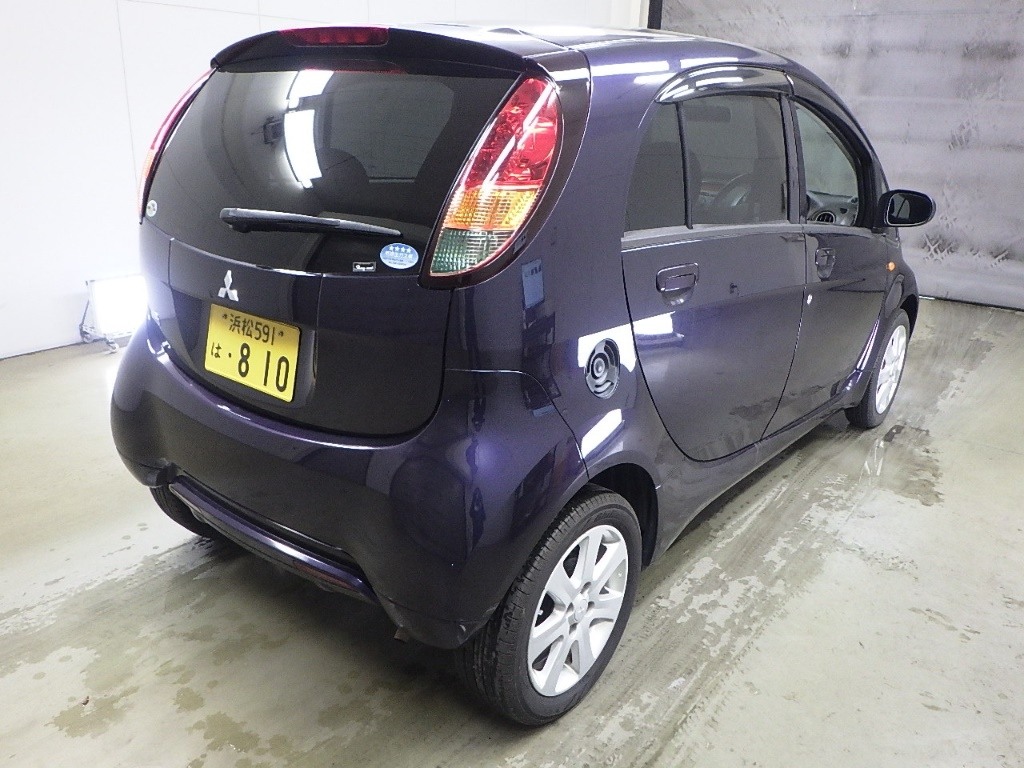 MITSUBISHI I