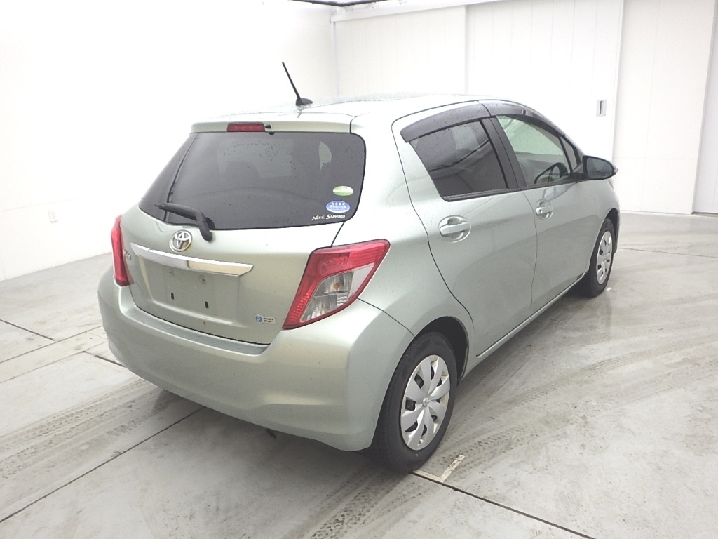 TOYOTA VITZ