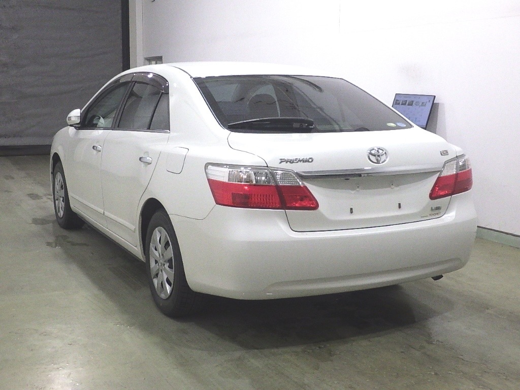 TOYOTA PREMIO