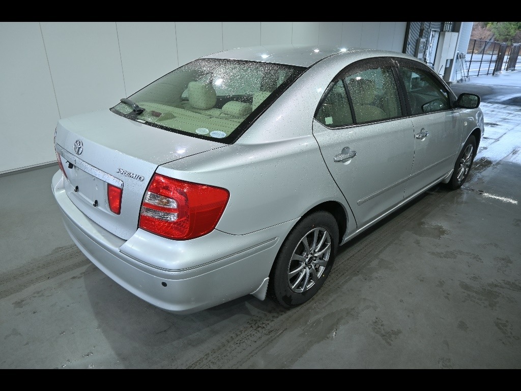 TOYOTA PREMIO