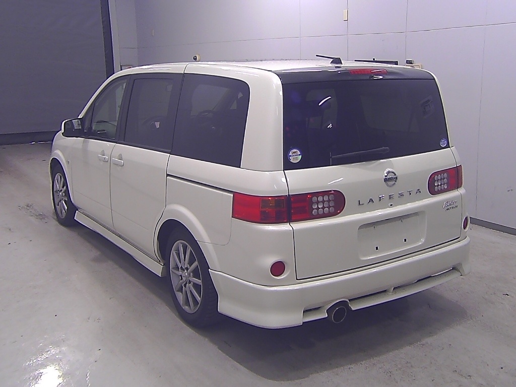 NISSAN LAFESTA