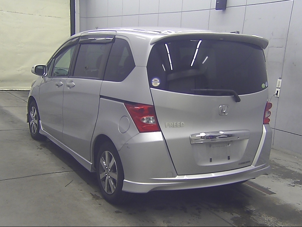 HONDA FREED
