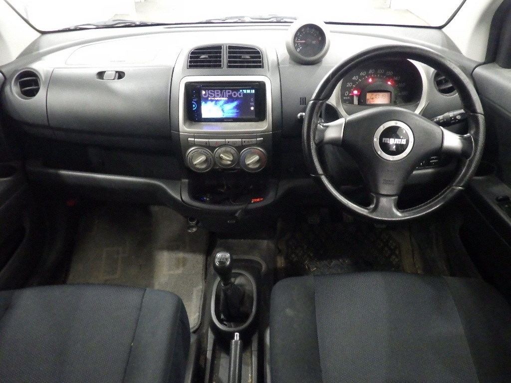DAIHATSU BOON