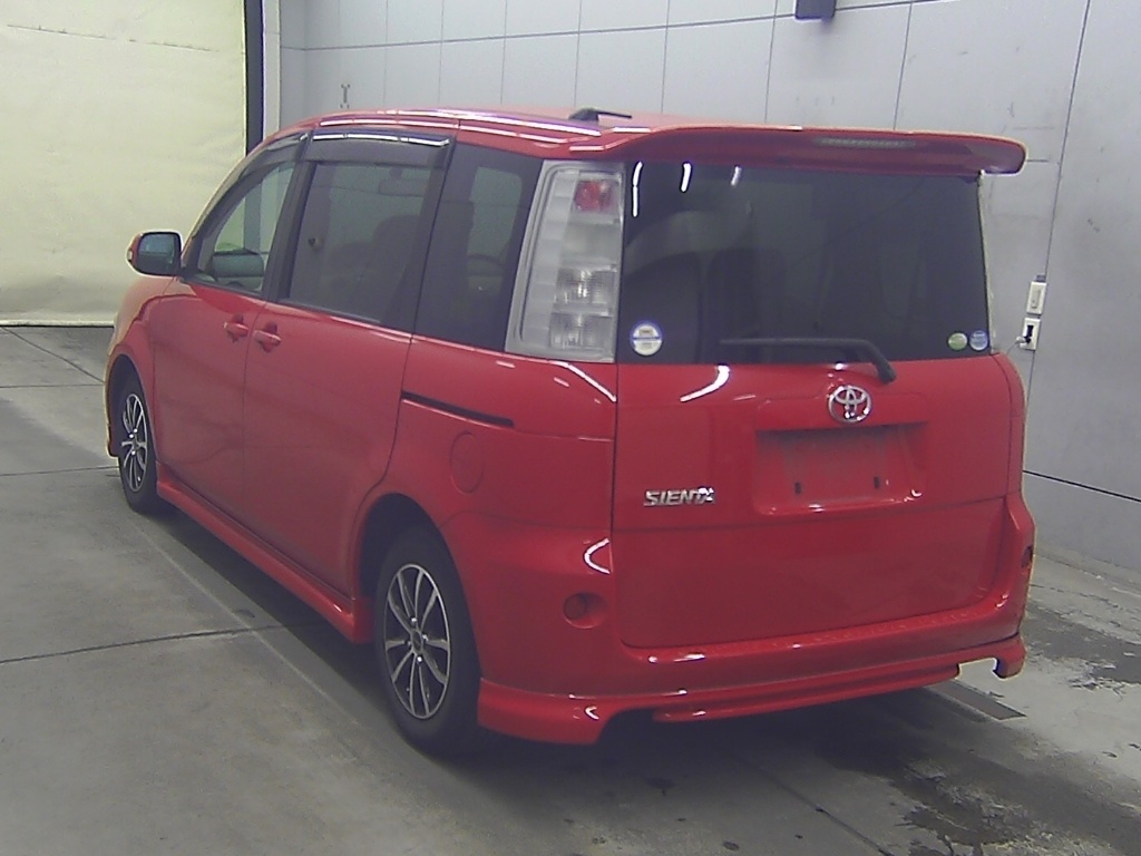 TOYOTA SIENTA