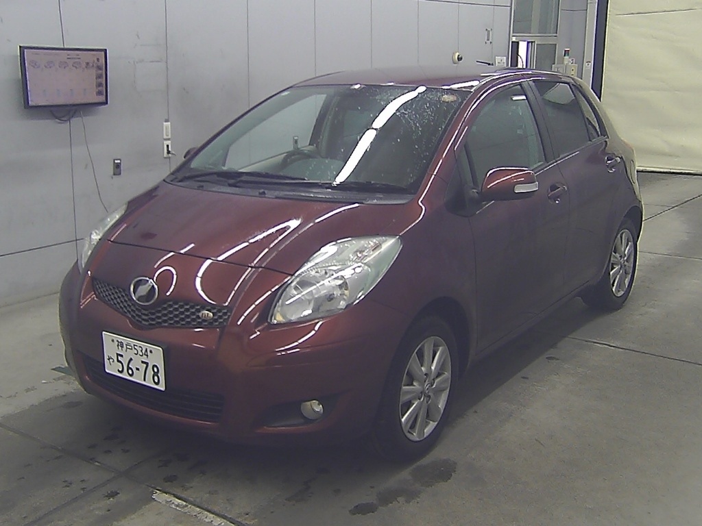 TOYOTA VITZ