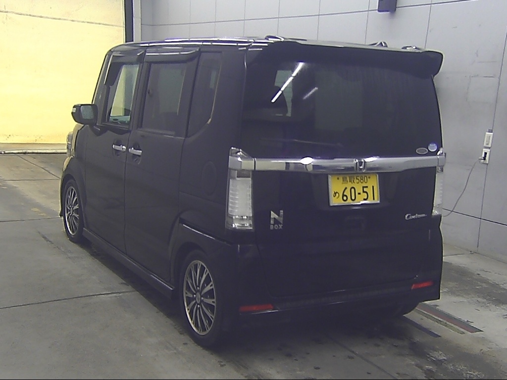 HONDA N-BOX