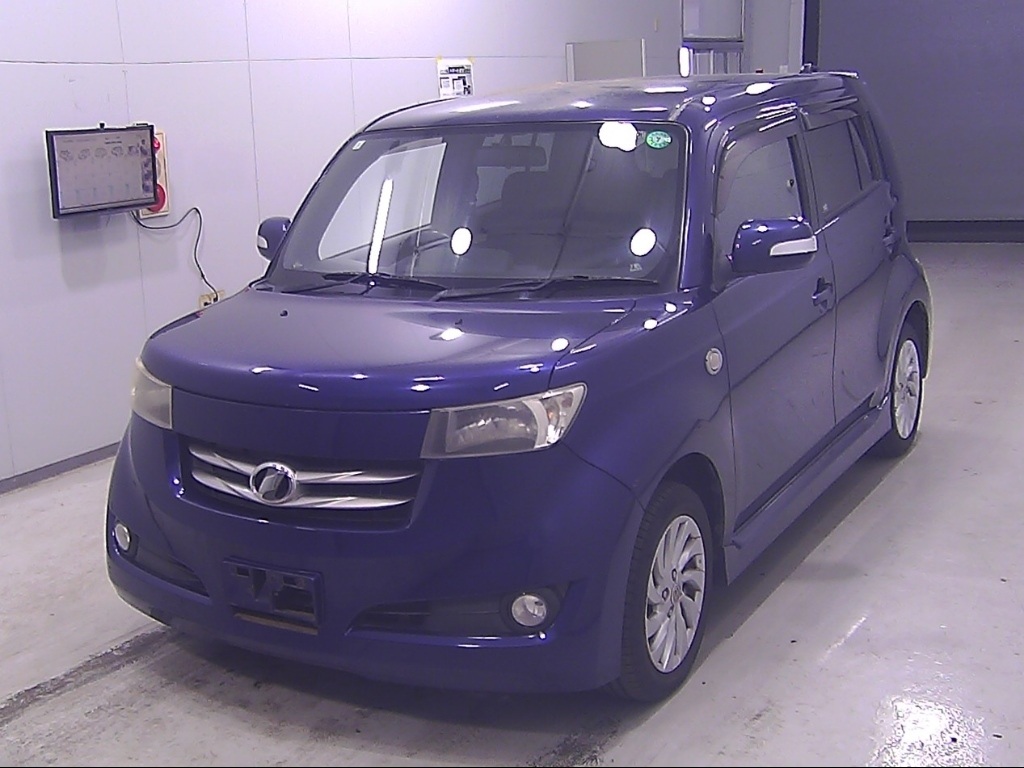 TOYOTA BB
