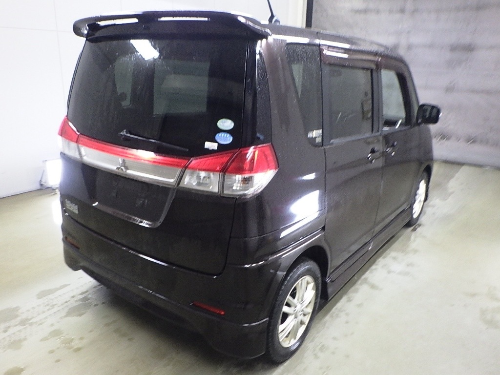 MITSUBISHI DELICA D:2
