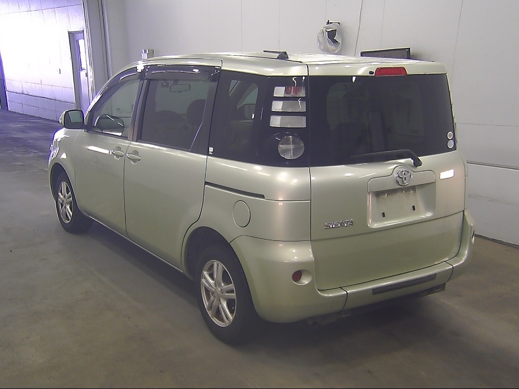 TOYOTA SIENTA