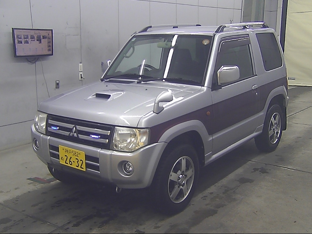 MITSUBISHI PAJERO MINI