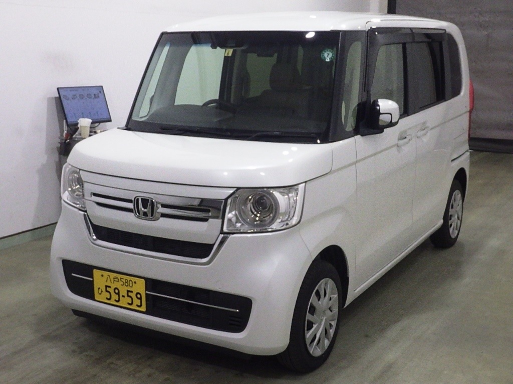 HONDA N-BOX