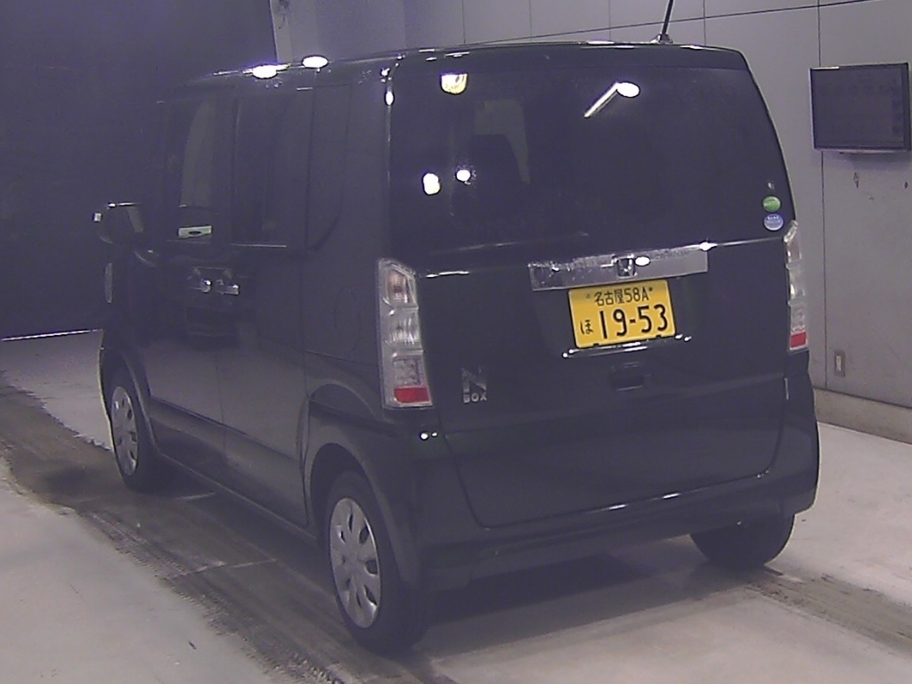HONDA N-BOX