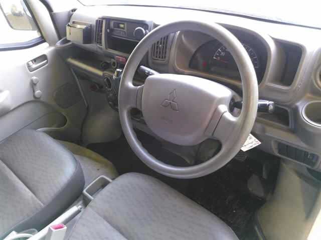 MITSUBISHI MINICAB