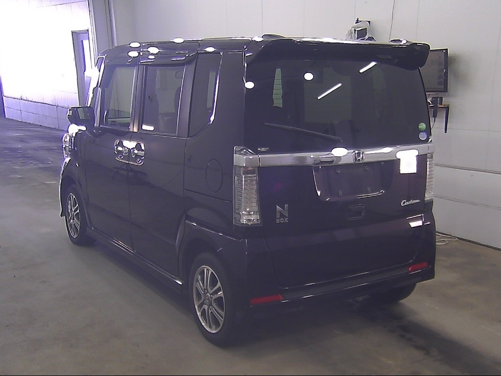 HONDA N-BOX