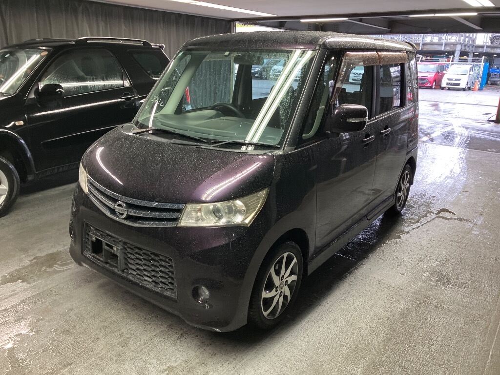 NISSAN ROOX
