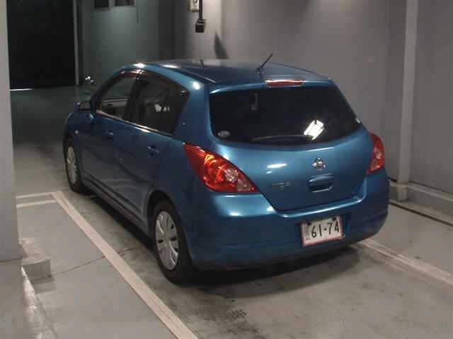NISSAN TIIDA