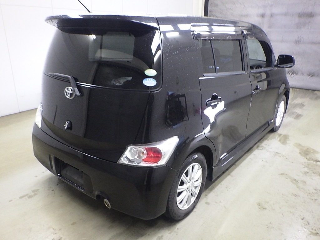 TOYOTA BB