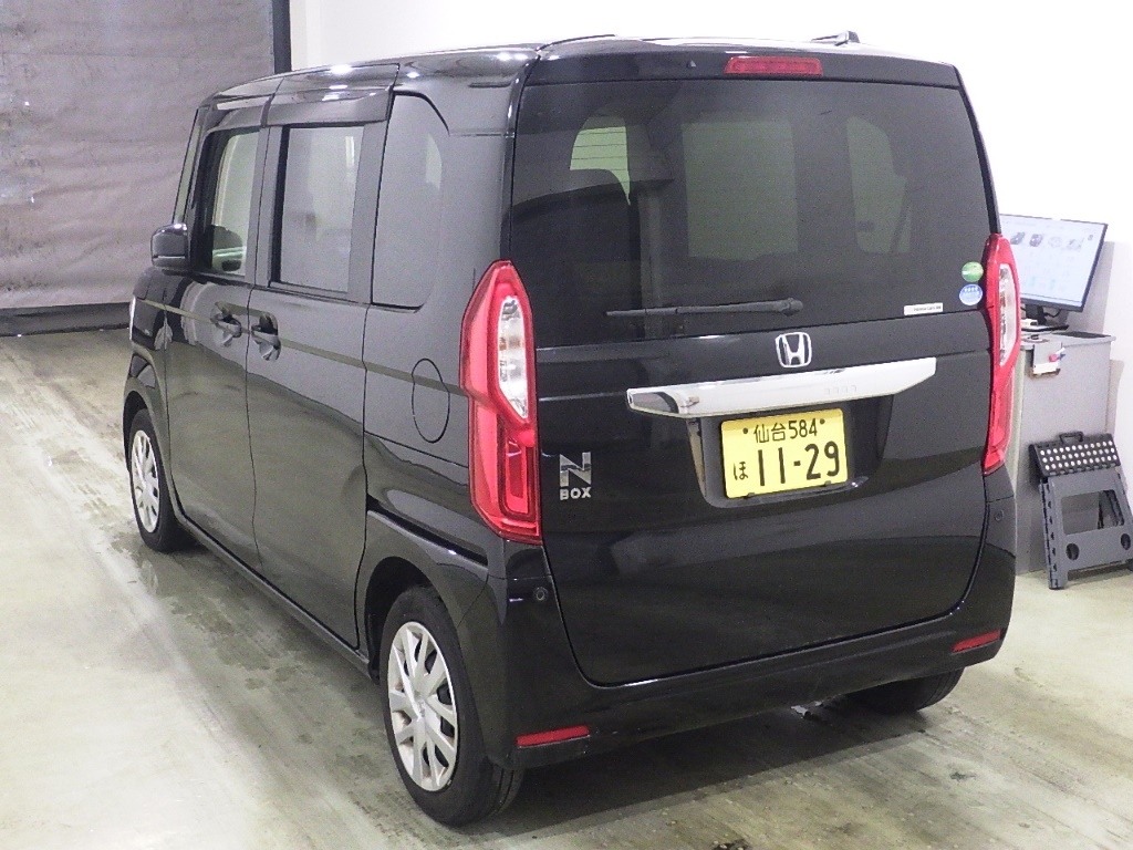 HONDA N-BOX