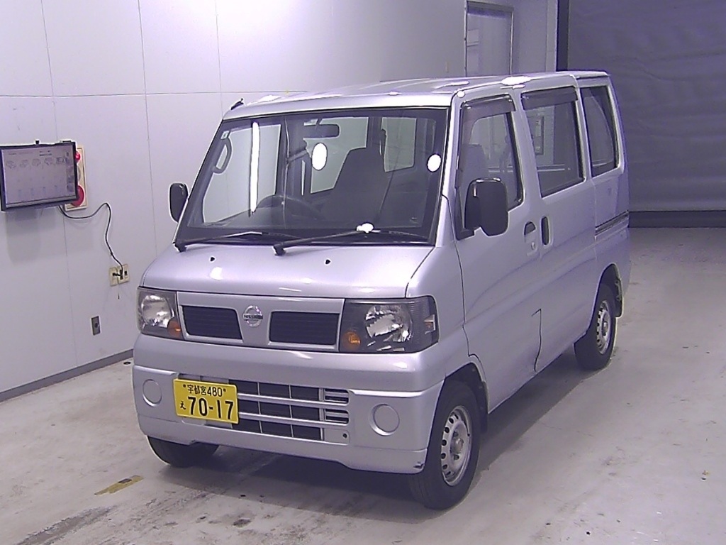 NISSAN CLIPPER