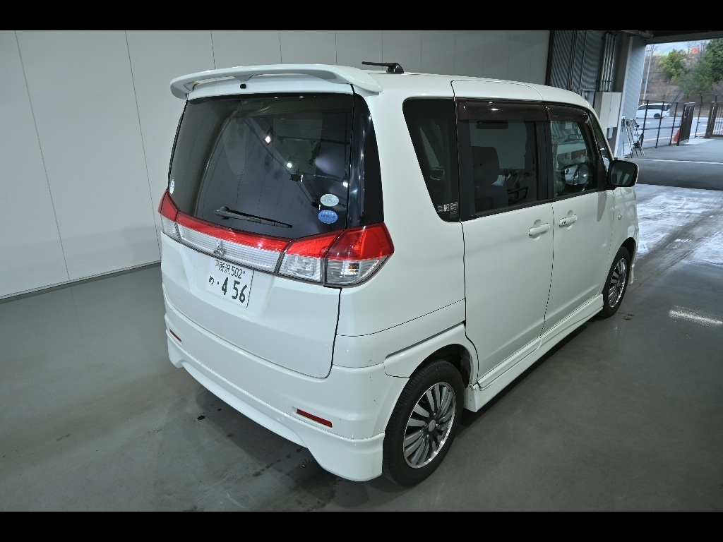 MITSUBISHI DELICA D:2