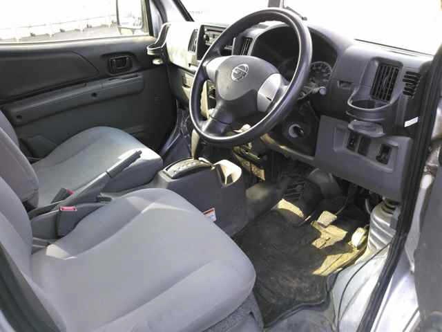 NISSAN CLIPPER