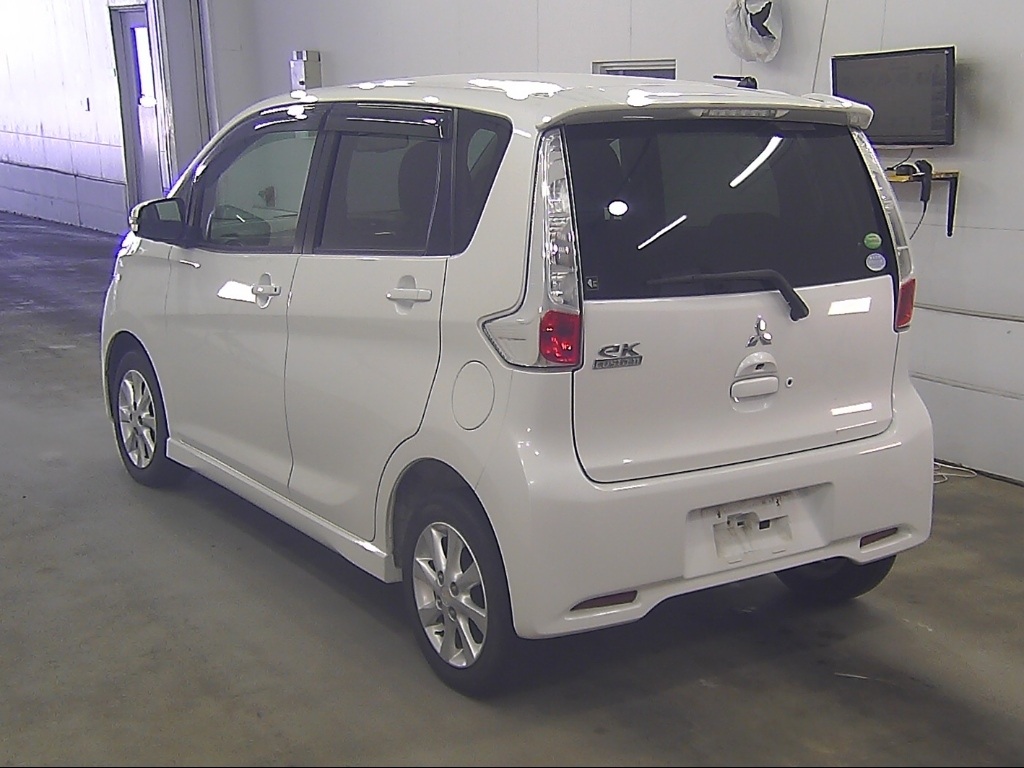 MITSUBISHI EK CUSTOM