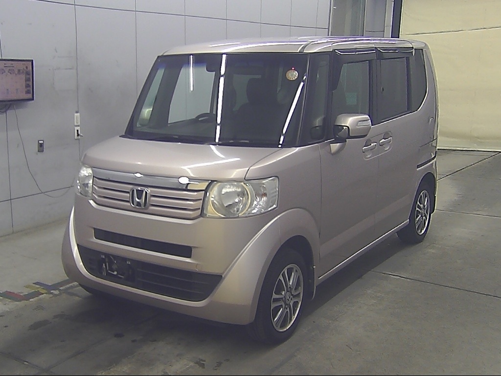 HONDA N-BOX