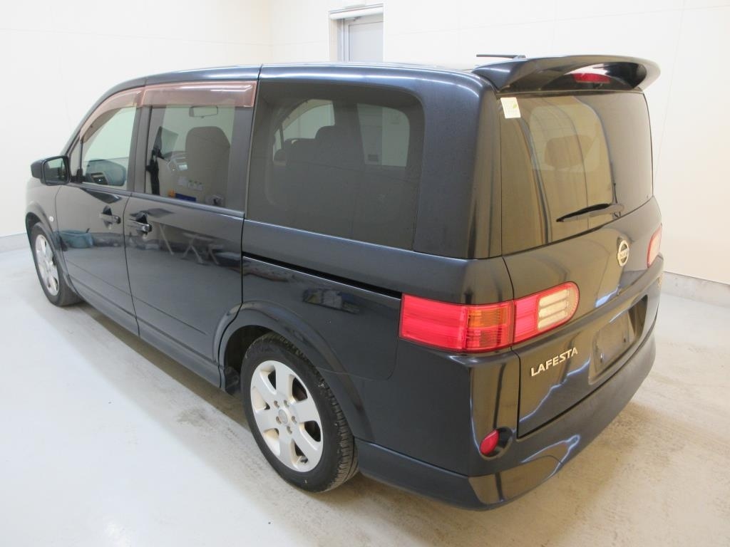 NISSAN LAFESTA