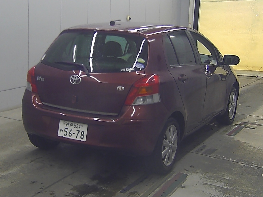 TOYOTA VITZ