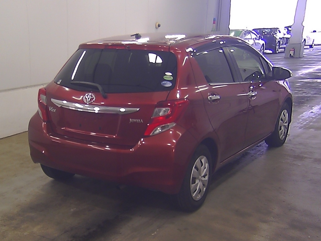 TOYOTA VITZ