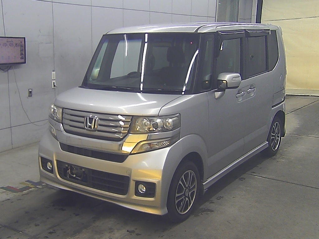 HONDA N-BOX