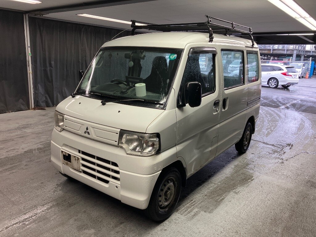 MITSUBISHI MINICAB