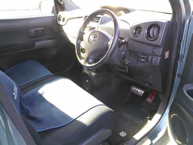 TOYOTA BB