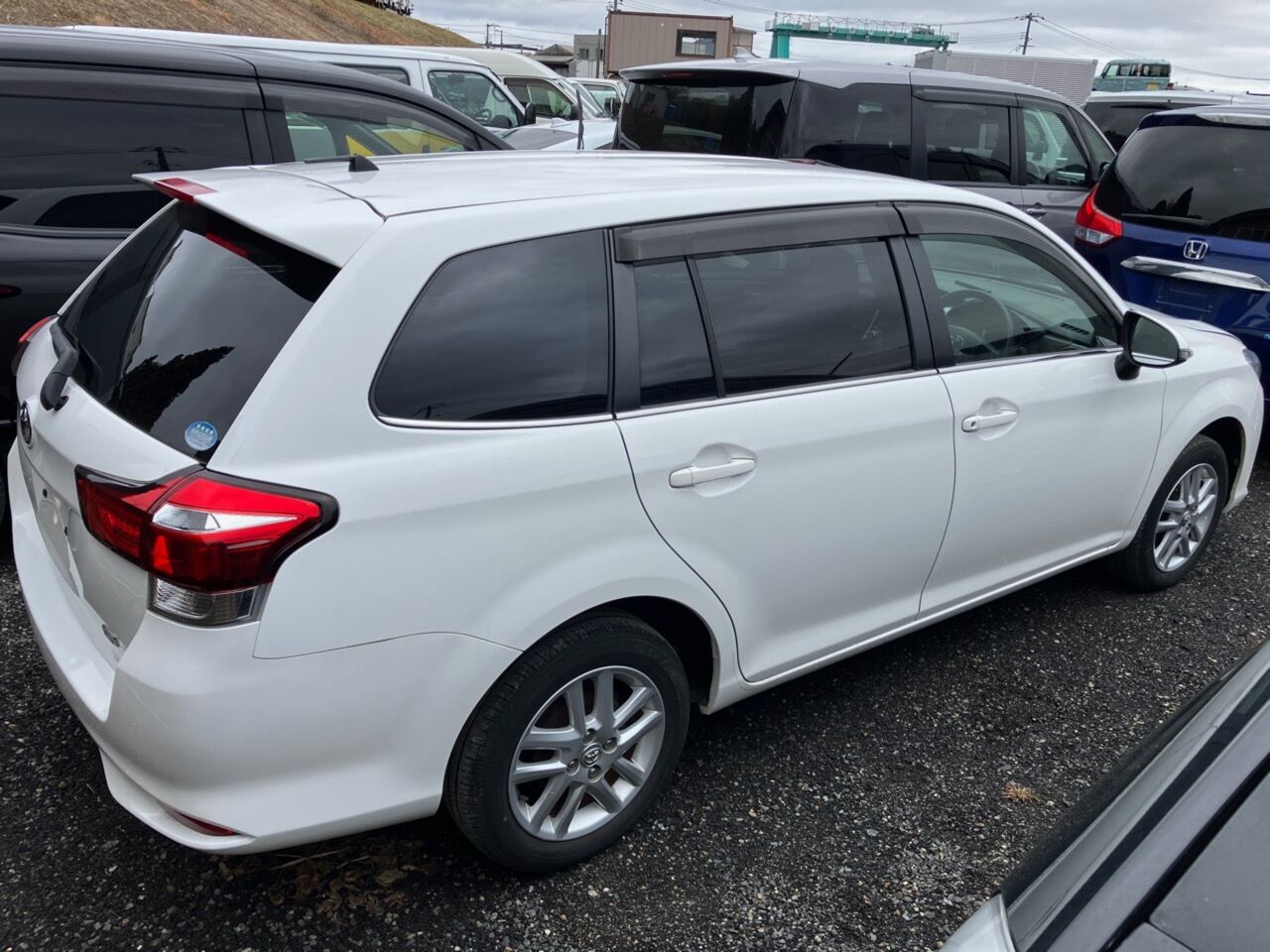 TOYOTA COROLLA FIELDER