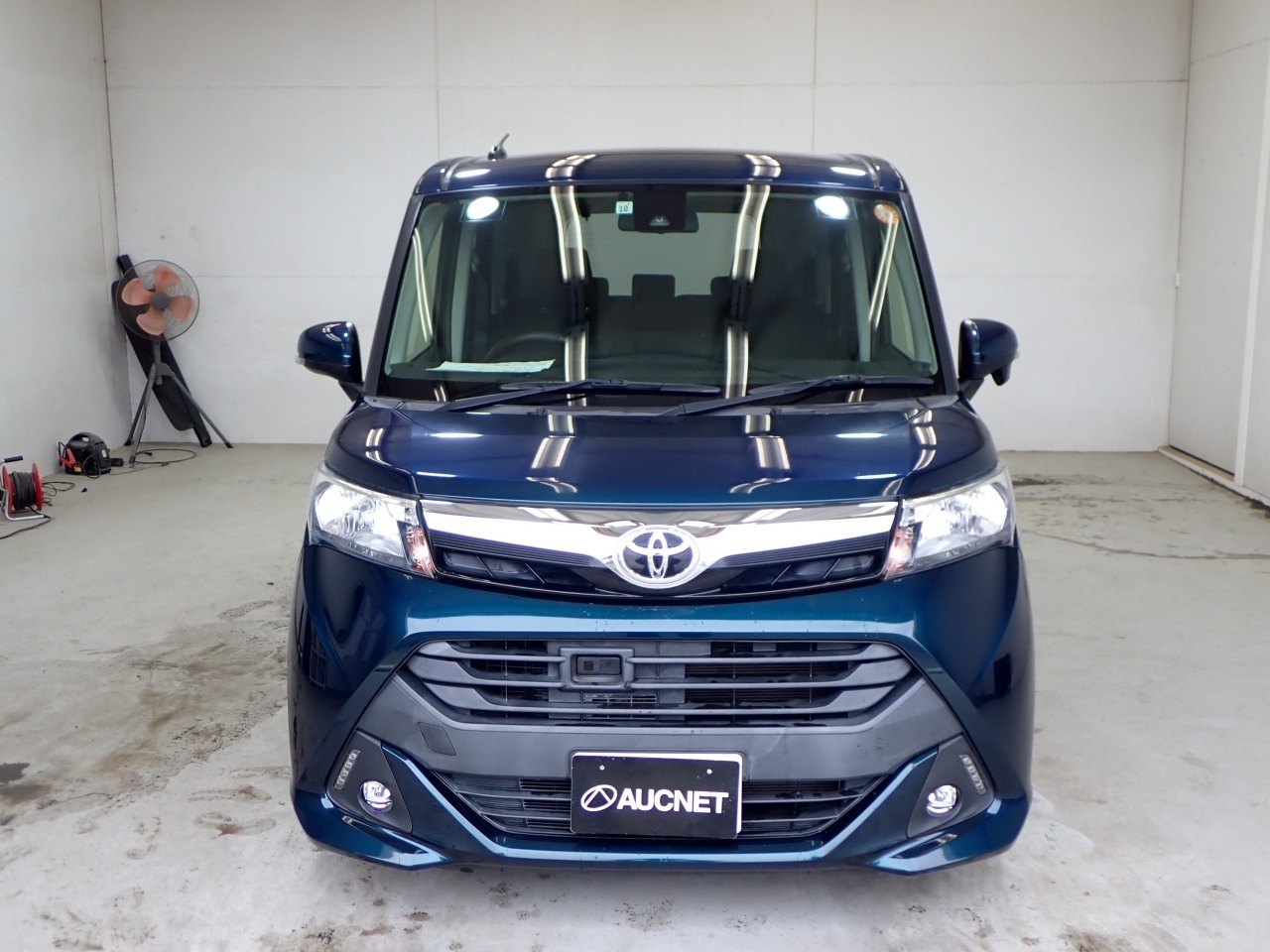 TOYOTA TANK