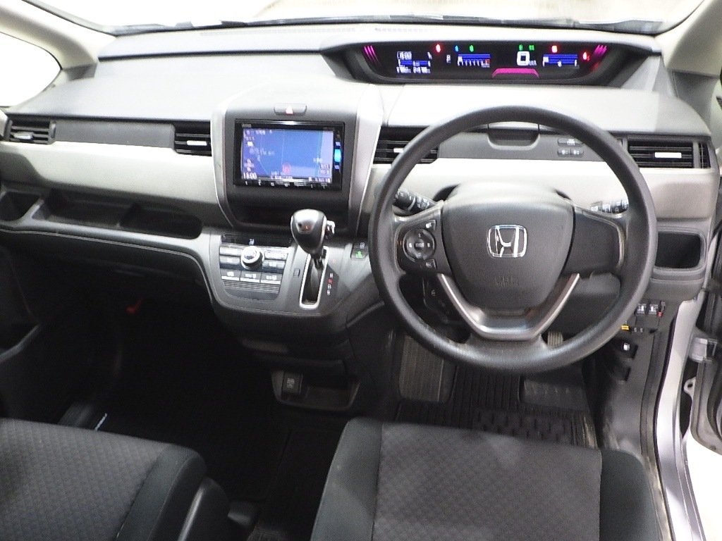 HONDA FREED+